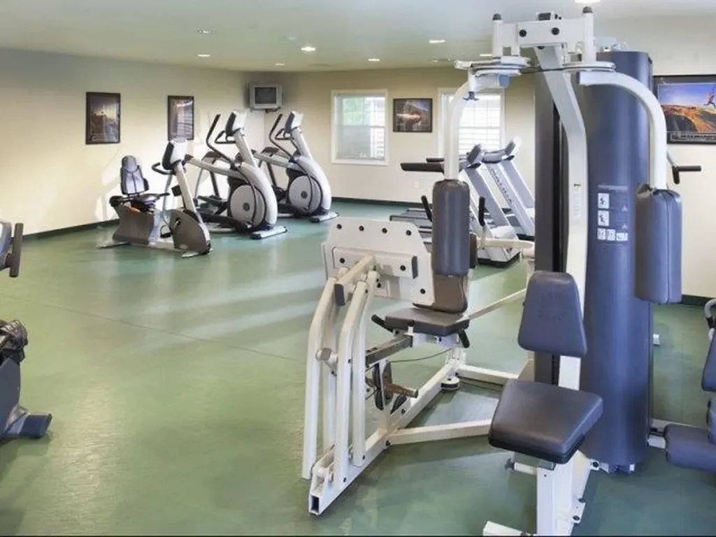 25 Greenview Drive Manchester NH 03102