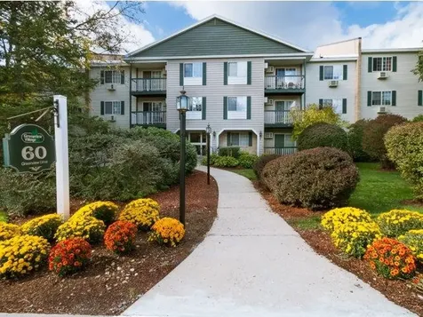 25 Greenview Drive Manchester NH 03102