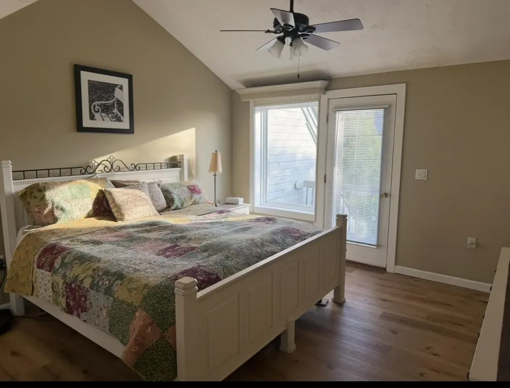 5 Tsienneto Road Derry NH 03038