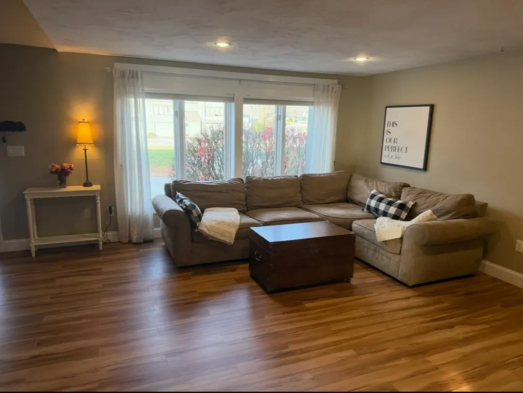 5 Tsienneto Road Derry NH 03038