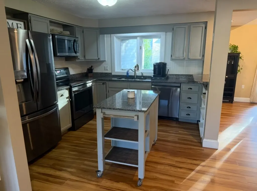 5 Tsienneto Road Derry NH 03038