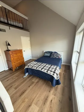 5 Tsienneto Road Derry NH 03038