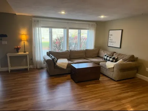 5 Tsienneto Road Derry NH 03038