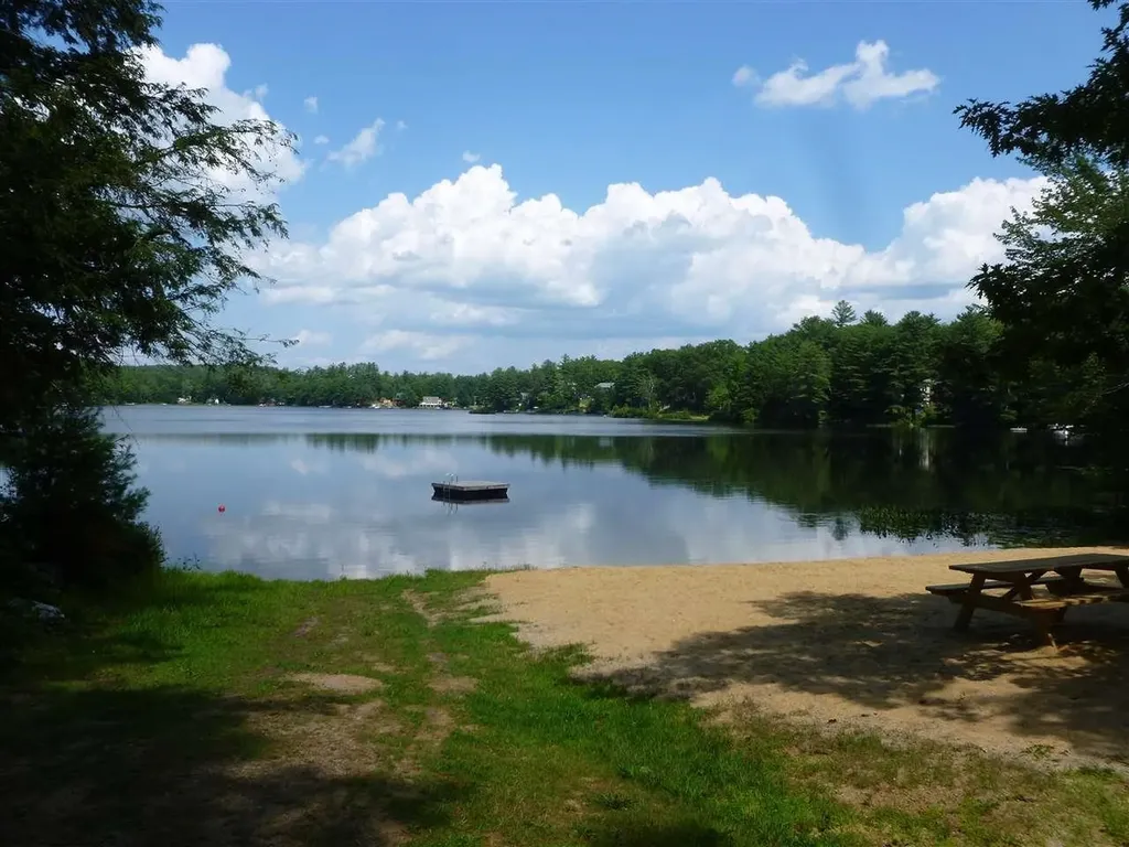 22-54 Red Oak Road Barnstead NH 03218