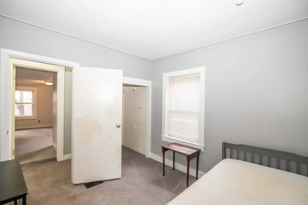 10 Auburn Road Londonderry NH 03053