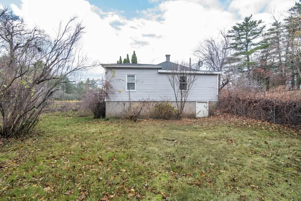 10 Auburn Road Londonderry NH 03053