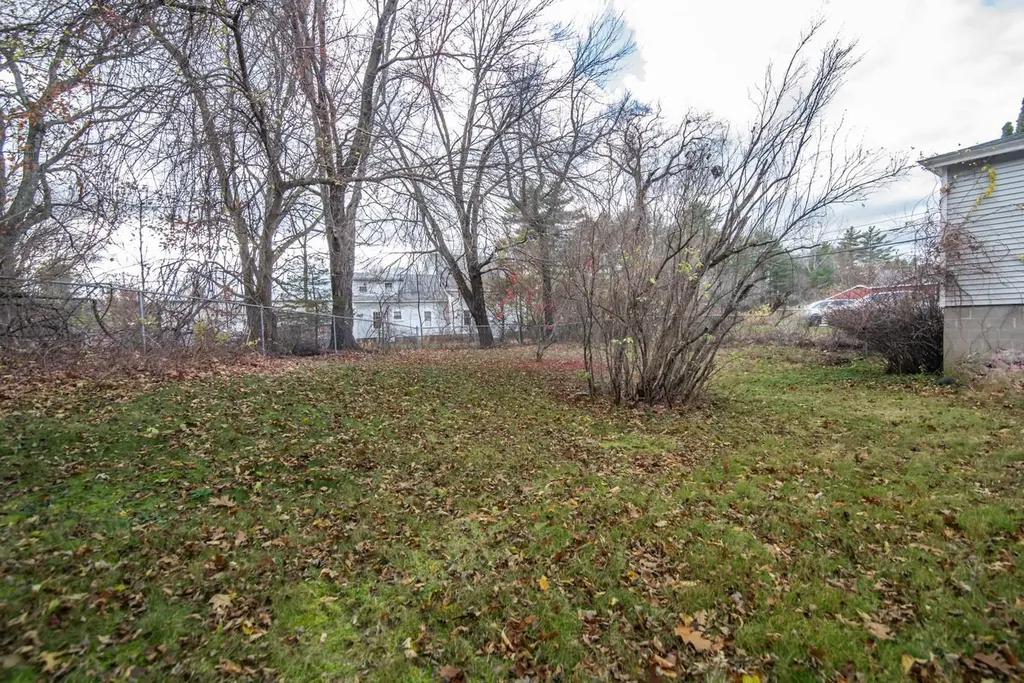 10 Auburn Road Londonderry NH 03053