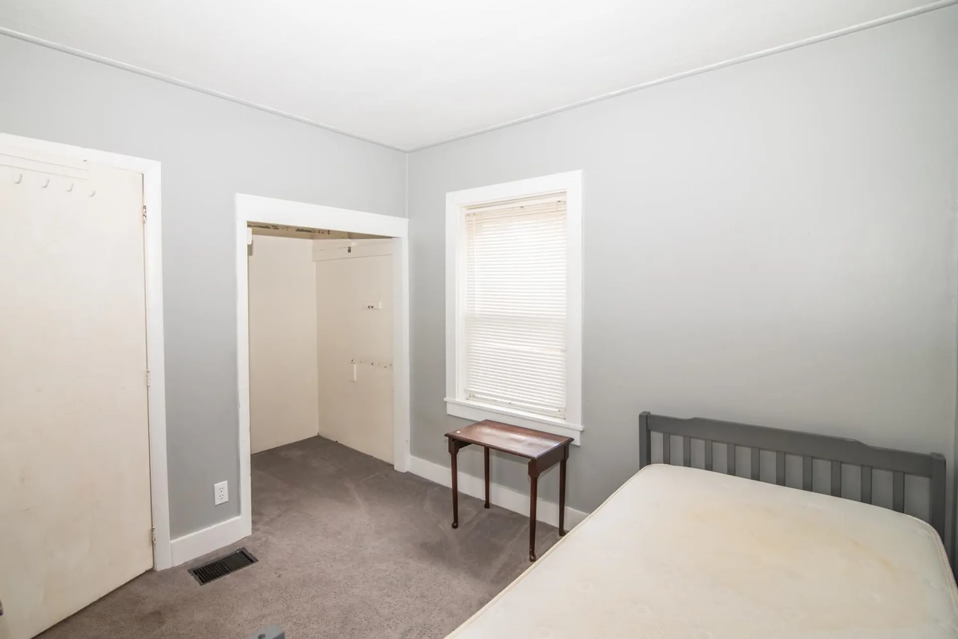 10 Auburn Road Londonderry NH 03053