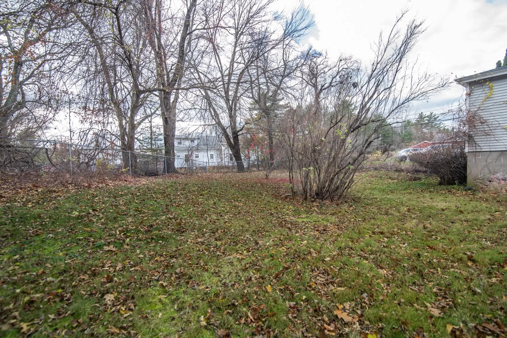 10 Auburn Road Londonderry NH 03053