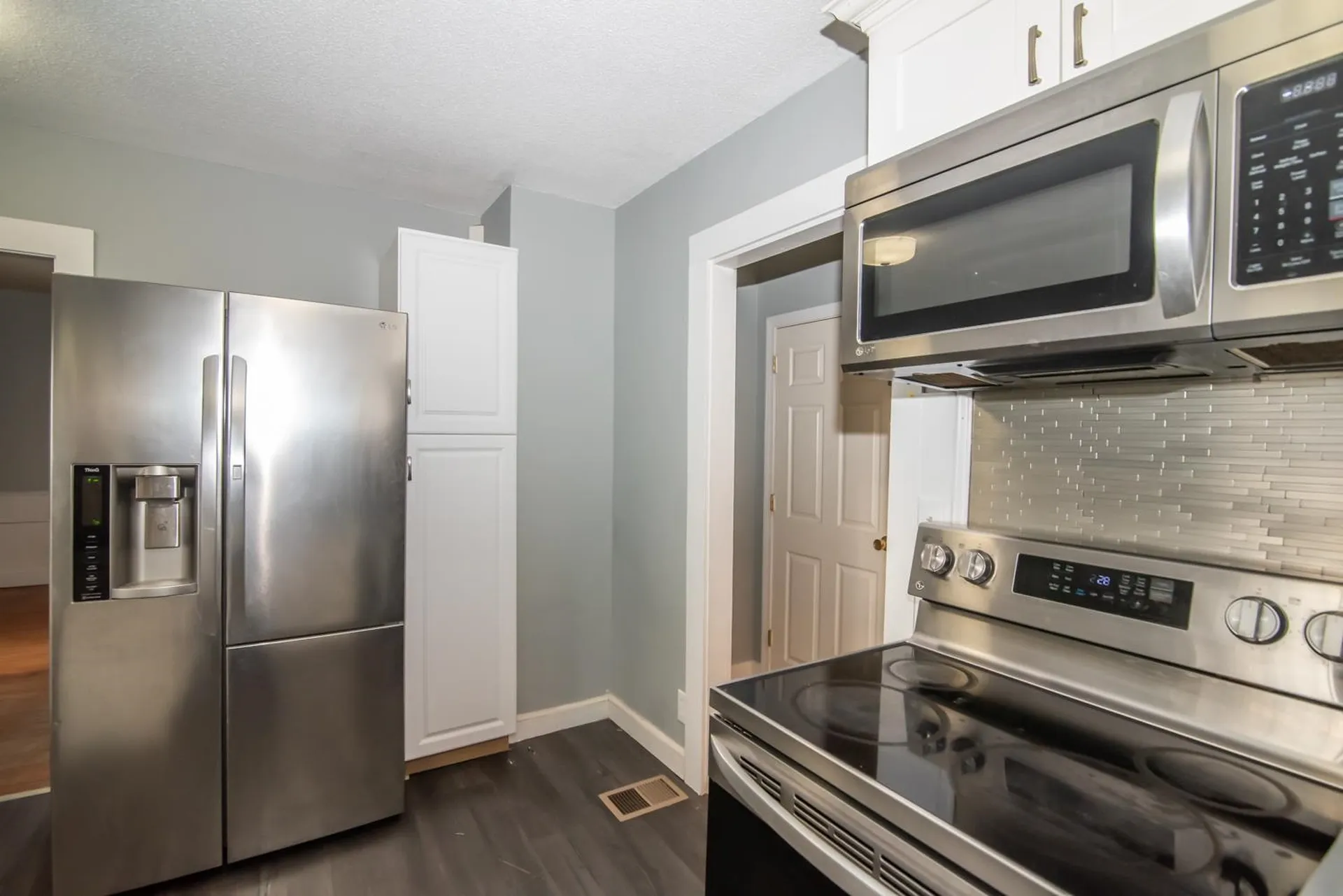 10 Auburn Road Londonderry NH 03053