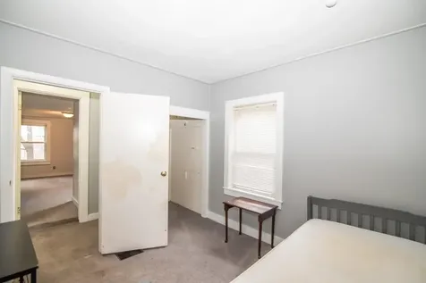 10 Auburn Road Londonderry NH 03053