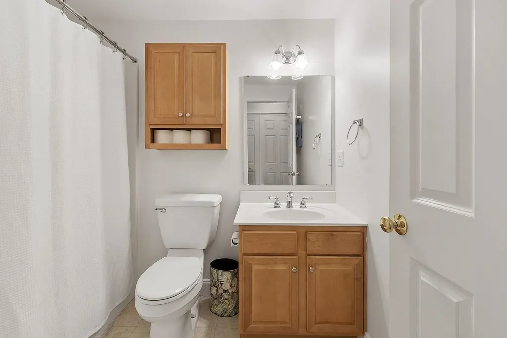 13 Autumn Lane Hampstead NH 03826