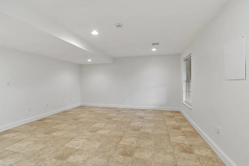 13 Autumn Lane Hampstead NH 03826