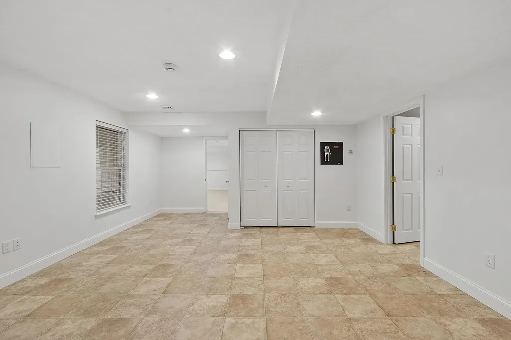 13 Autumn Lane Hampstead NH 03826