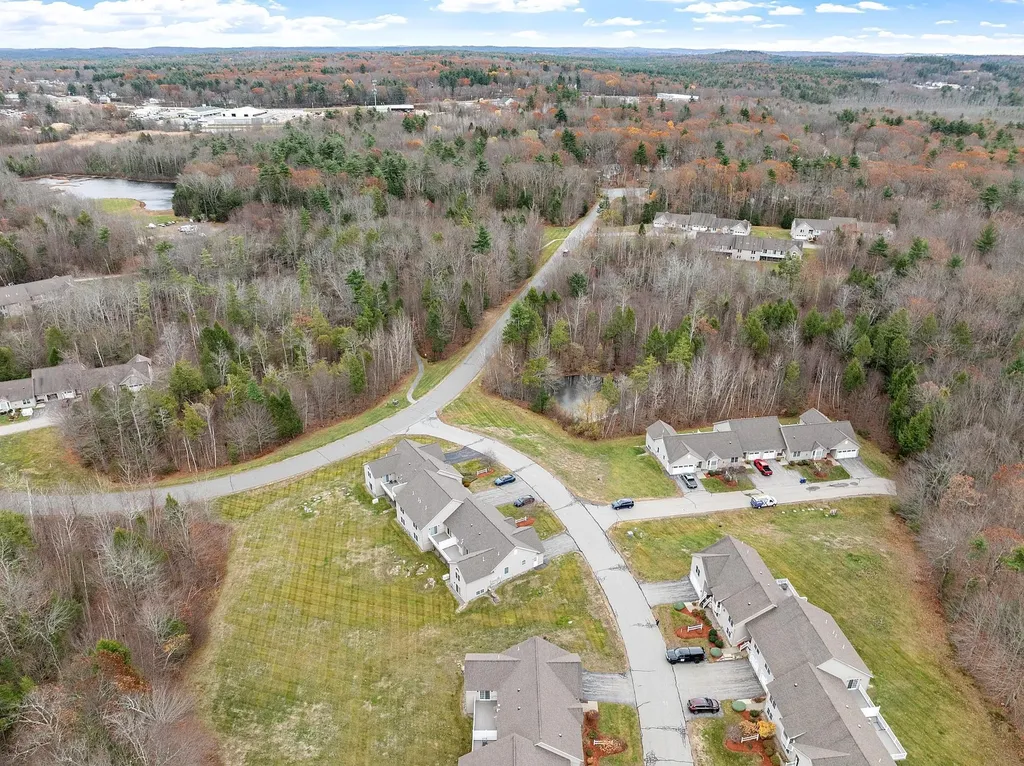 13 Autumn Lane Hampstead NH 03826