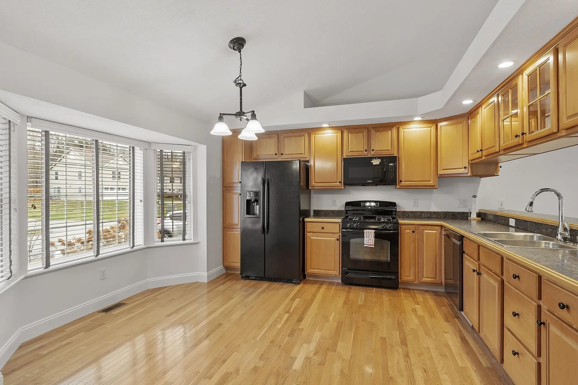 13 Autumn Lane Hampstead NH 03826