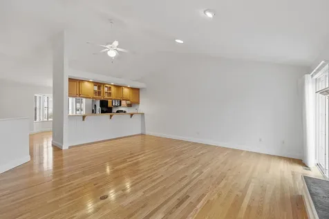 13 Autumn Lane Hampstead NH 03826