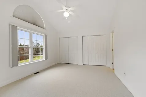 13 Autumn Lane Hampstead NH 03826