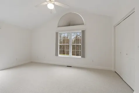 13 Autumn Lane Hampstead NH 03826