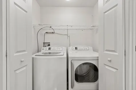 13 Autumn Lane Hampstead NH 03826