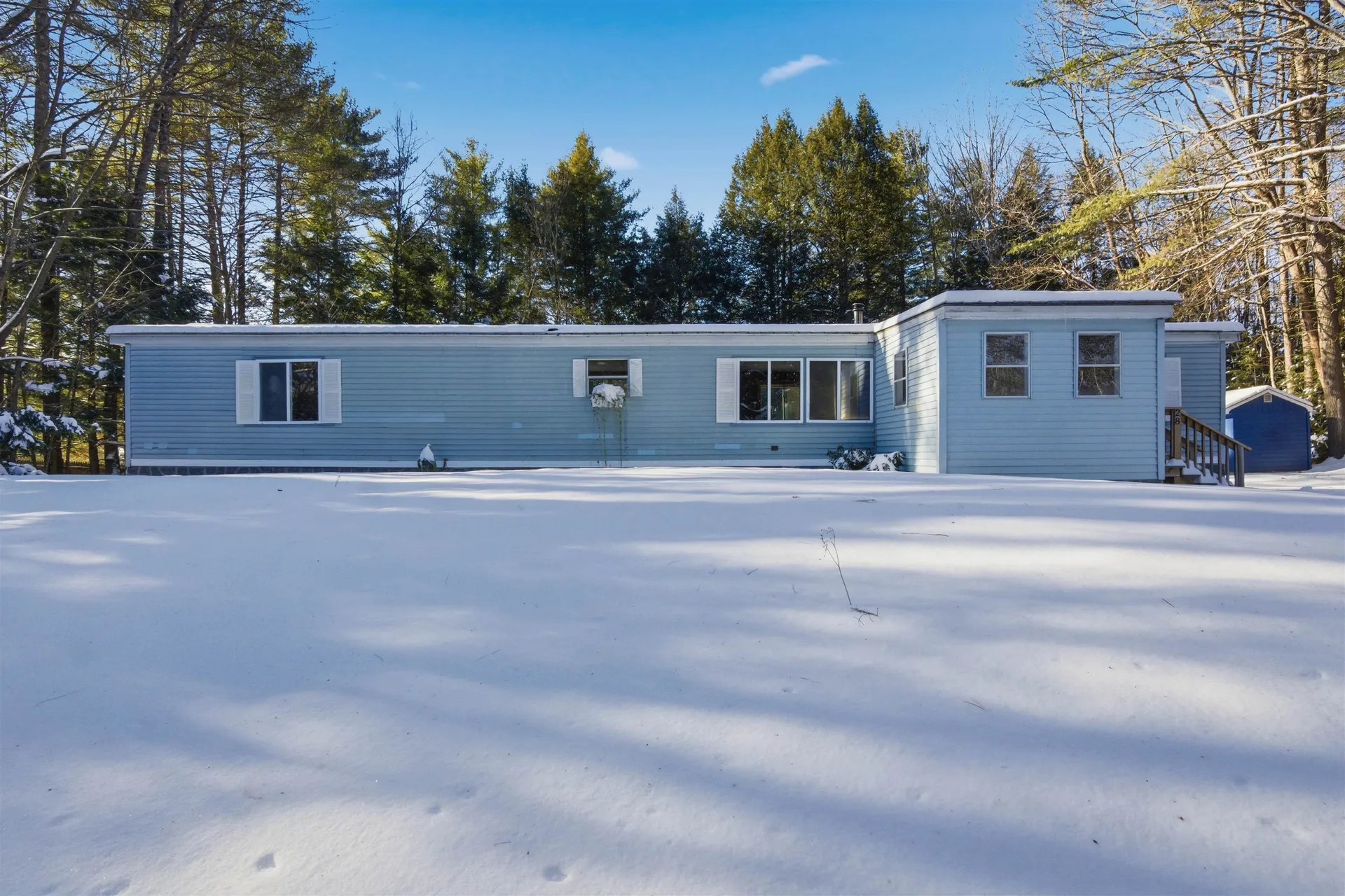 28 Merrill Road Hillsborough NH 03244