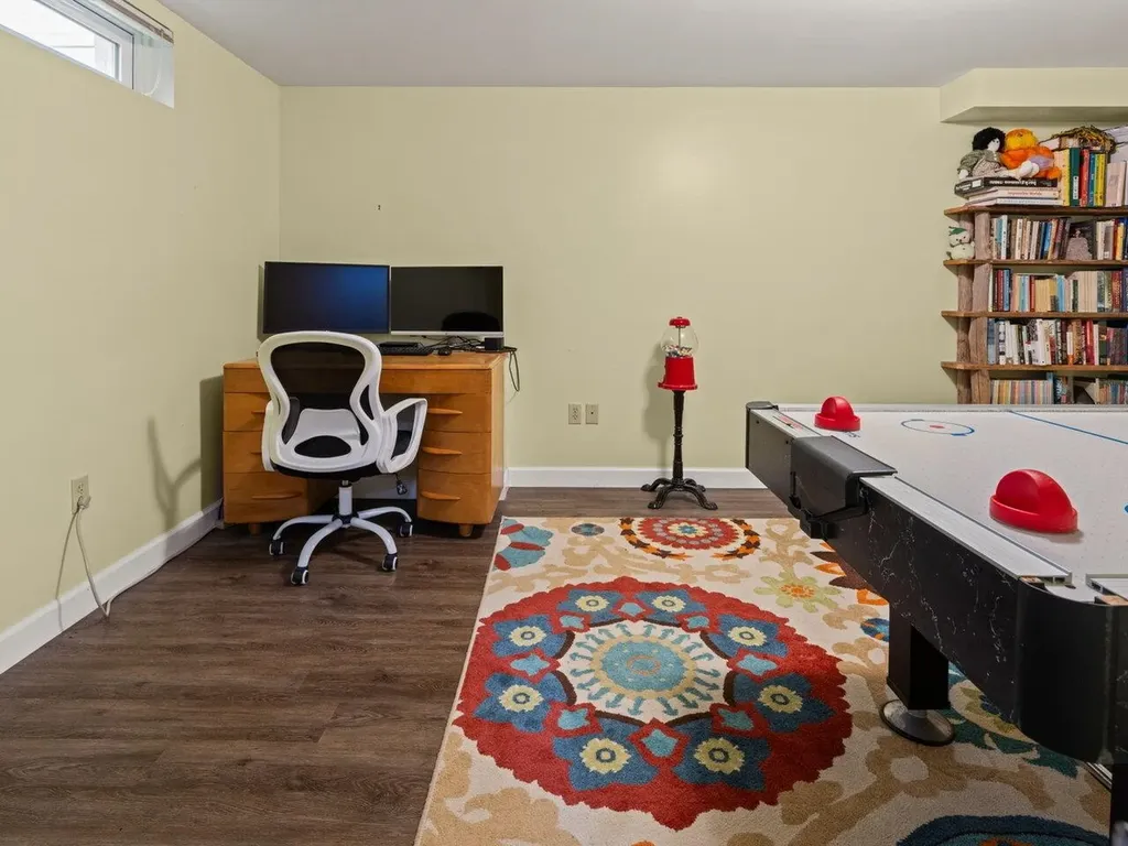 55 Foster Road Essex VT 05452