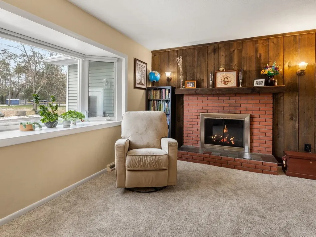 55 Foster Road Essex VT 05452