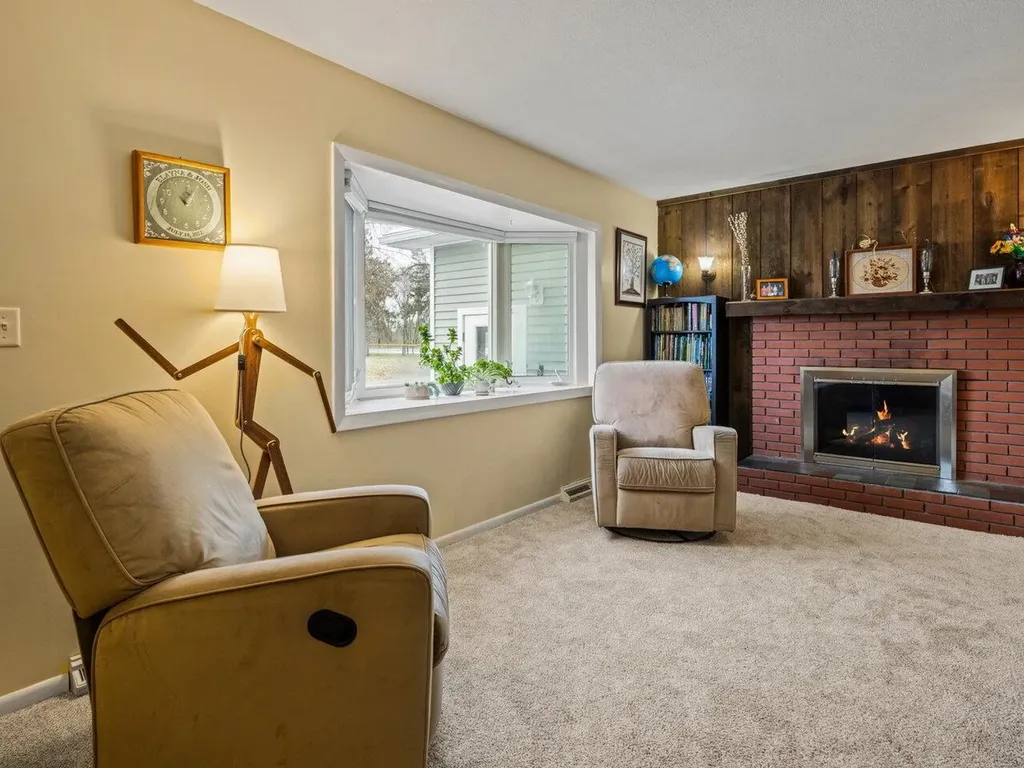 55 Foster Road Essex VT 05452