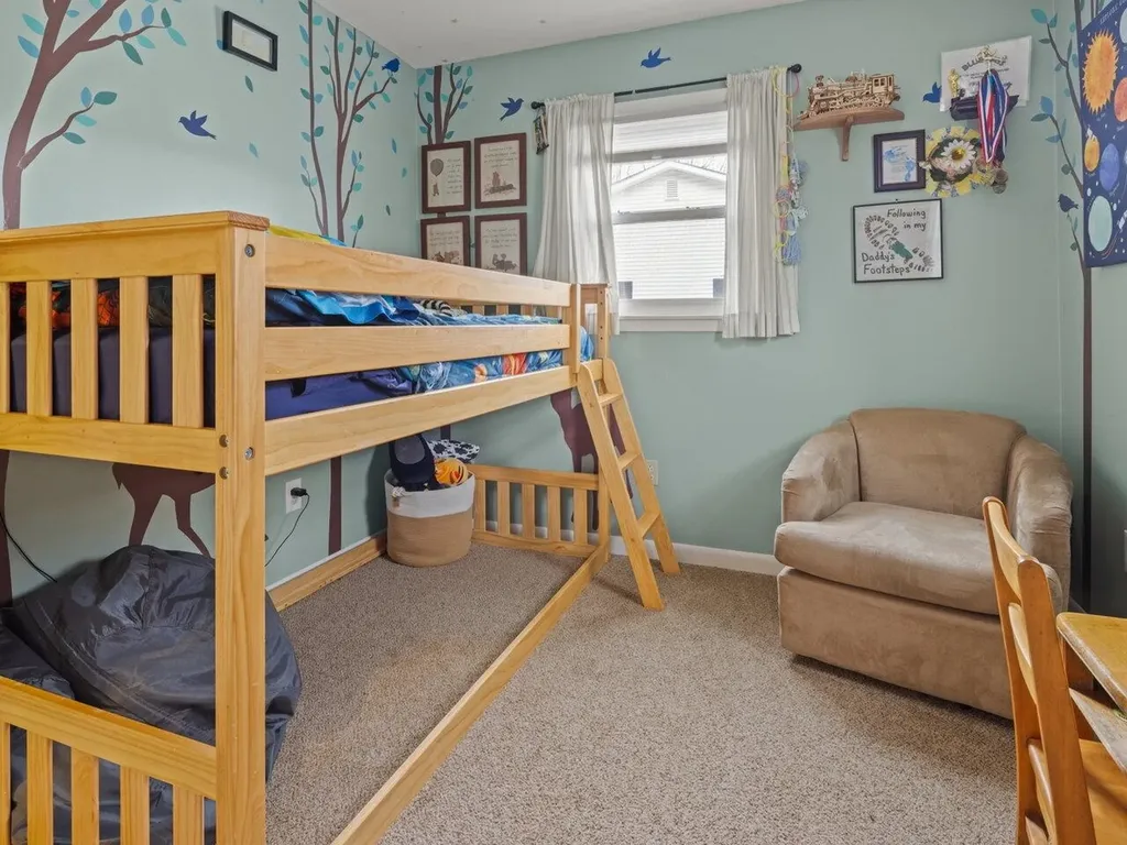 55 Foster Road Essex VT 05452