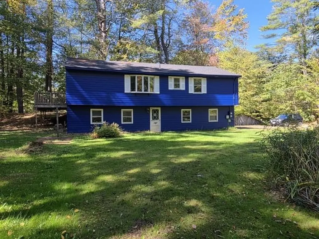 4 Tara Hill Lane Hinsdale NH 03451