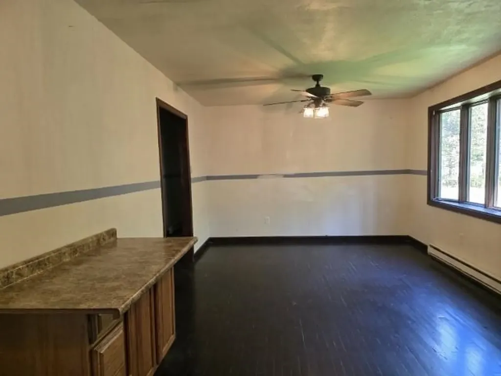 4 Tara Hill Lane Hinsdale NH 03451