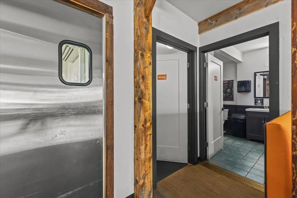 454 Mountain Road Stowe VT 05672