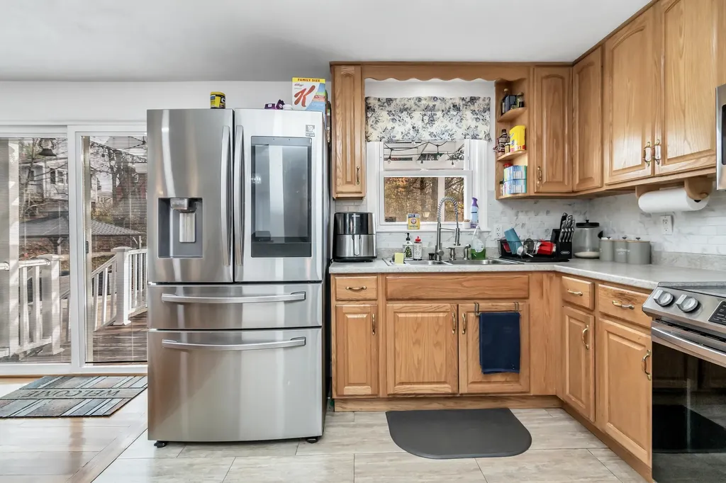 8 Alta Avenue Salem NH 03079