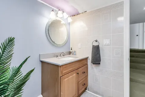 8 Alta Avenue Salem NH 03079