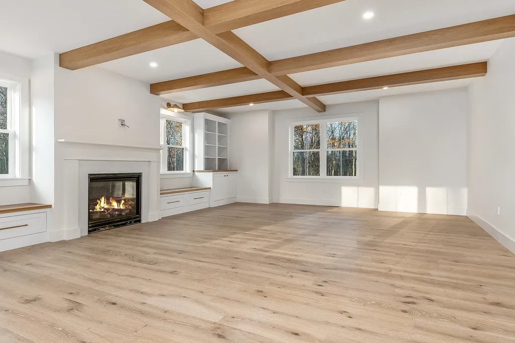 141 Dearborn Road Greenland NH 03840