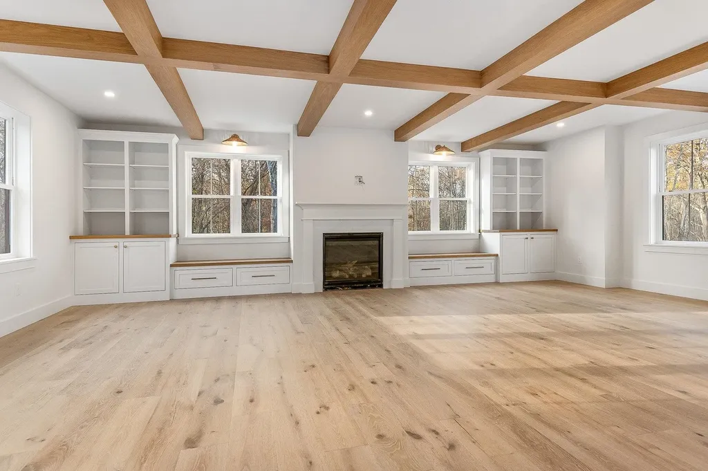 141 Dearborn Road Greenland NH 03840