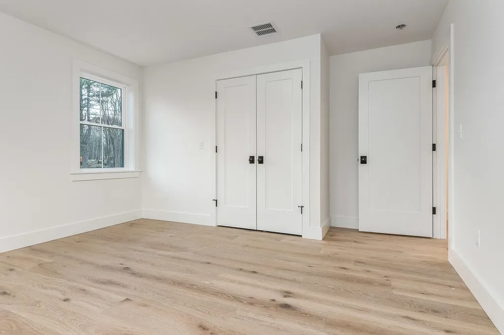 141 Dearborn Road Greenland NH 03840