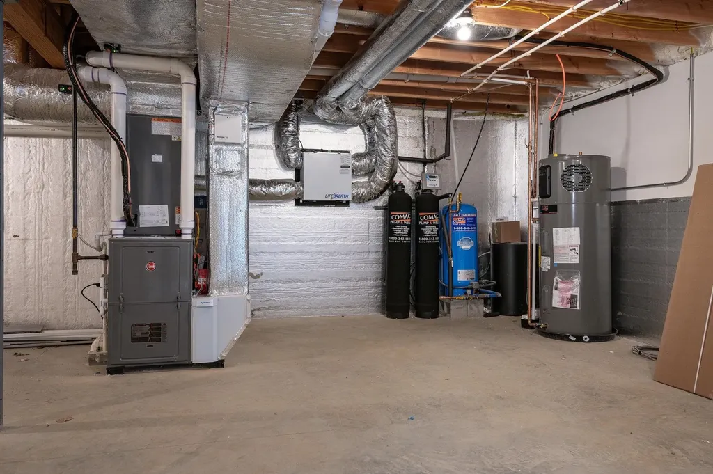 141 Dearborn Road Greenland NH 03840