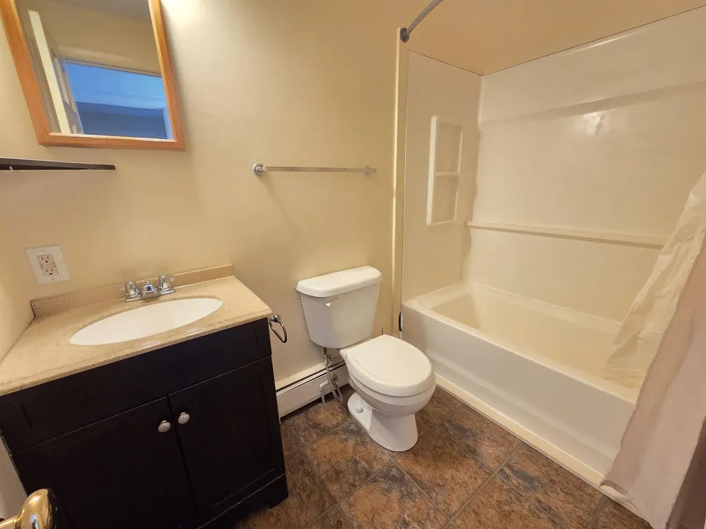 18-5 Main Street Ashland NH 03217