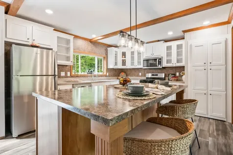 33 Old Bridge Court Effingham NH 03882