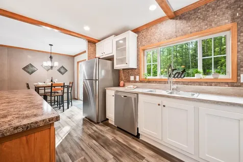33 Old Bridge Court Effingham NH 03882