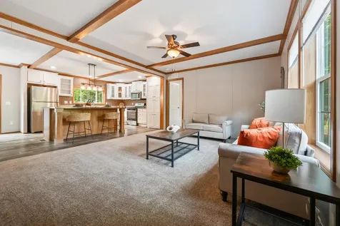 33 Old Bridge Court Effingham NH 03882