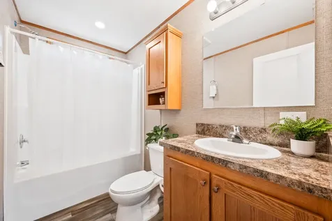 33 Old Bridge Court Effingham NH 03882