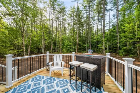 33 Old Bridge Court Effingham NH 03882