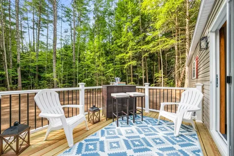 33 Old Bridge Court Effingham NH 03882