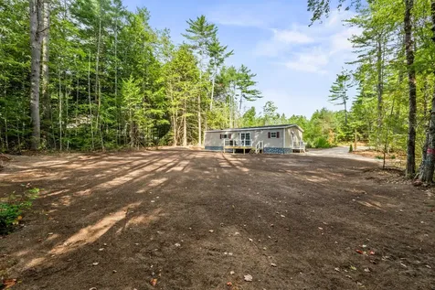 33 Old Bridge Court Effingham NH 03882