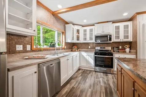 33 Old Bridge Court Effingham NH 03882