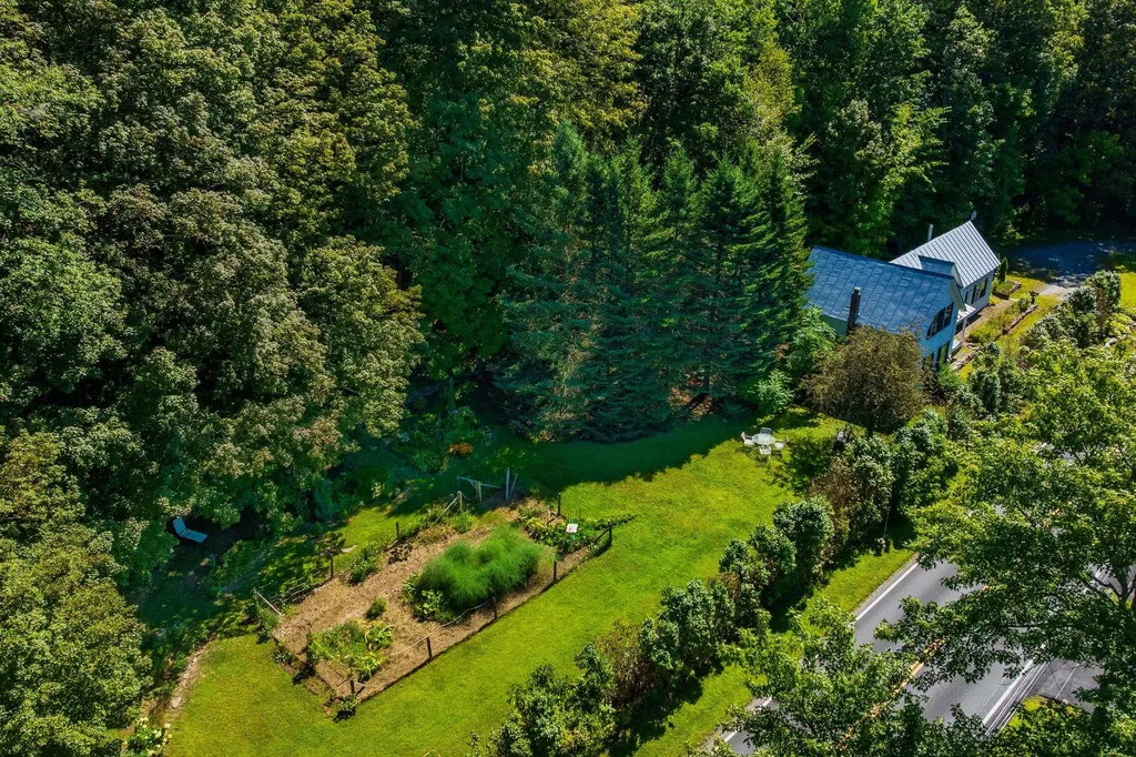 2295 Quechee Main Street Hartford VT 05059