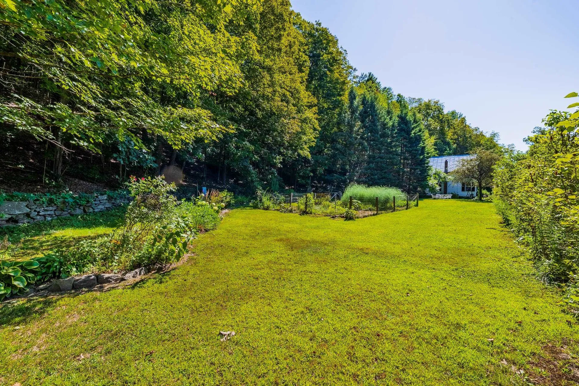 2295 Quechee Main Street Hartford VT 05059