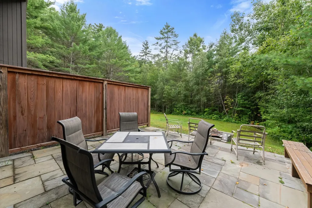 99 Pinnacle Road Campton NH 03223